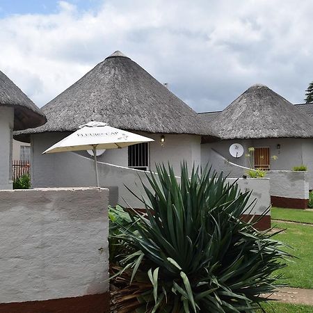 Sheri'S Lodge & Backpackers Graskop Exterior photo