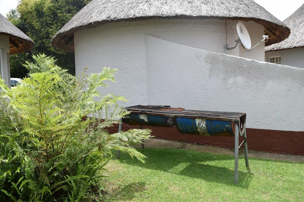 Sheri'S Lodge & Backpackers Graskop Exterior photo