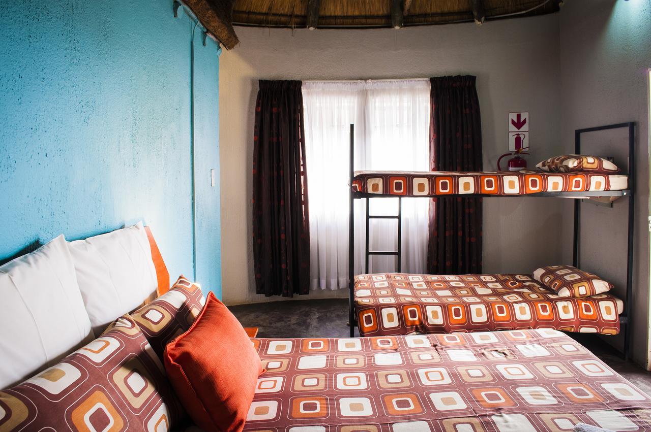 Sheri'S Lodge & Backpackers Graskop Exterior photo